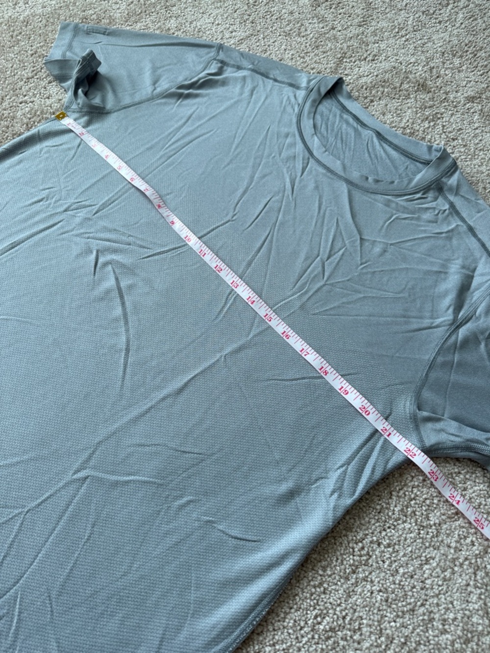 Vuori Grandview Tech Athletic Short Sleeve Grey T Shirt - Picture 7 of 8